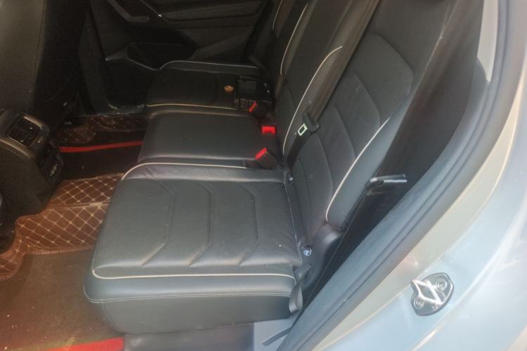 Used Volkswagen Tiguan L 2019 Restyled 330TSI Automatic Two-Wheel Drive R-Line Flagship Version China VI Standard Left Rear Seat