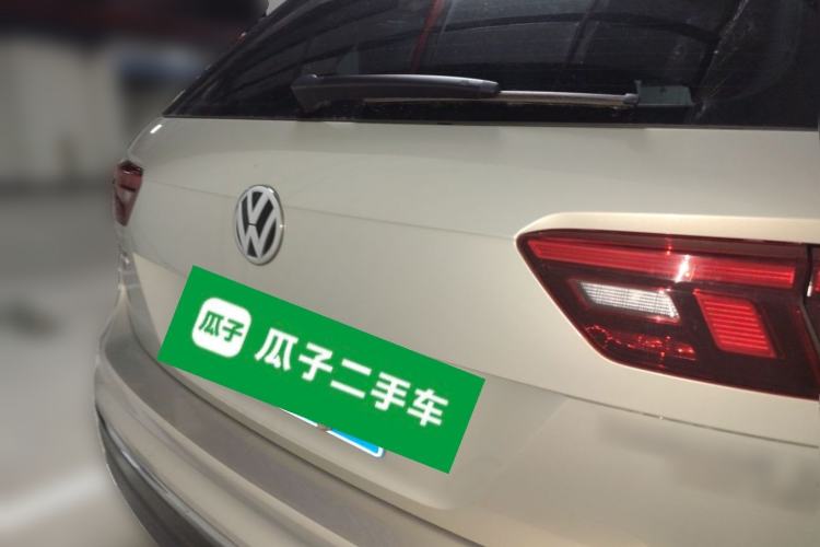 Used Volkswagen Tiguan L 2019 330TSI Automatic Two-Wheel Drive Panoramic Comfort Edition China VI Standard Rear