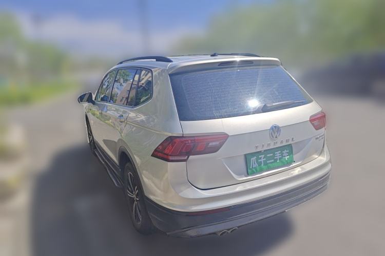 Used Volkswagen Tiguan L 2019 330TSI Automatic Two-Wheel Drive Luxury Edition China V Standard Rear Left 45 Deg