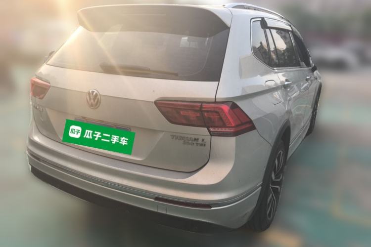 Used Volkswagen Tiguan L 2019 330TSI Automatic Two-Wheel Drive R-Line Flagship Model China VI Standard Rear Right 45 Deg