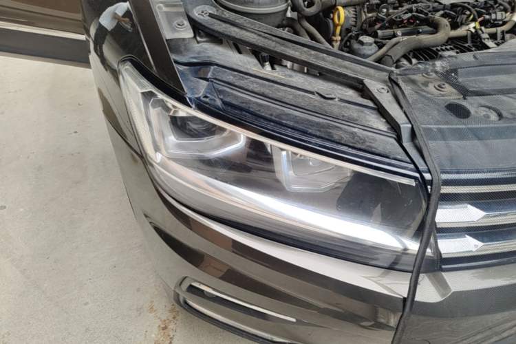 Used Volkswagen Tiguan L 2019 Revised Version 330TSI Automatic Two-Wheel Drive Intelligent Luxury Edition China V Standard Right Front Headlight