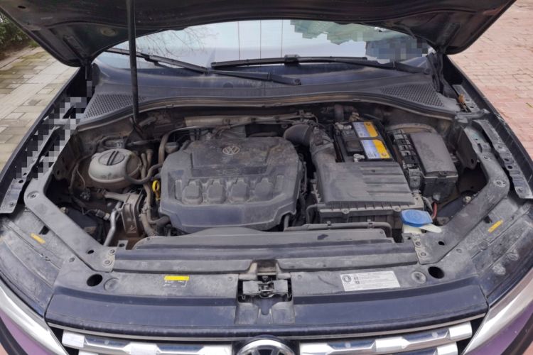 Used Volkswagen Tiguan L 2019 Revised 330TSI Automatic Two-Wheel Drive Smart & Luxury Edition China VI Standard Engine Bay