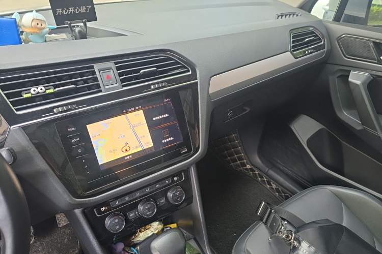 Used Volkswagen Tiguan L 2019 330TSI Automatic Two-Wheel Drive Panoramic Comfort Edition China VI Standard Audio And AC Panel