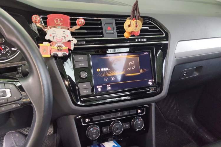 Used Volkswagen Tiguan L 2019 330TSI Automatic Two-Wheel Drive Panoramic Comfort Edition China VI Standard Audio And AC Panel