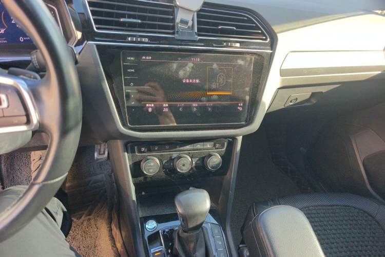 Used Volkswagen Tiguan L 2019 380TSI Automatic All-Wheel Drive R-Line Flagship 7-Seater China VI Standard Audio And AC Panel