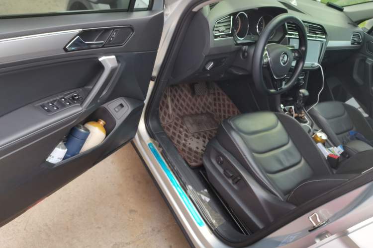 Used Volkswagen Tiguan L 2019 330TSI Automatic Two-Wheel Drive Smart Luxury Version China VI Standard Driver Seat