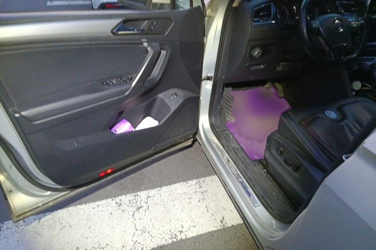 Used Volkswagen Tiguan L 2019 330TSI Automatic Two-Wheel Drive Smart Luxury Version China VI Standard Driver Seat