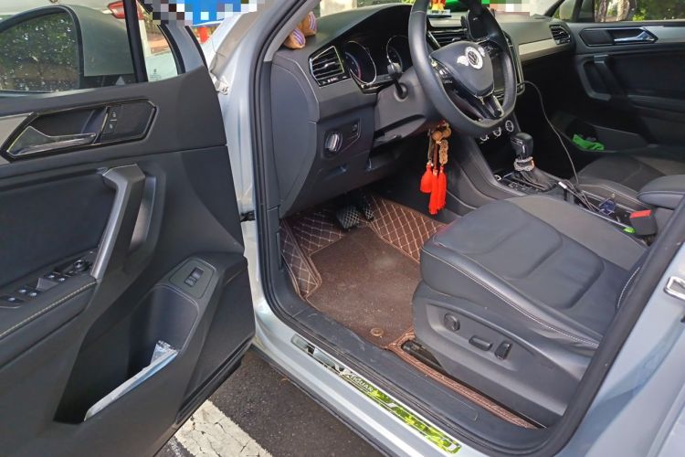 Used Volkswagen Tiguan L 2019 330TSI Automatic Two-Wheel Drive Smart Luxury Version China VI Standard Driver Seat
