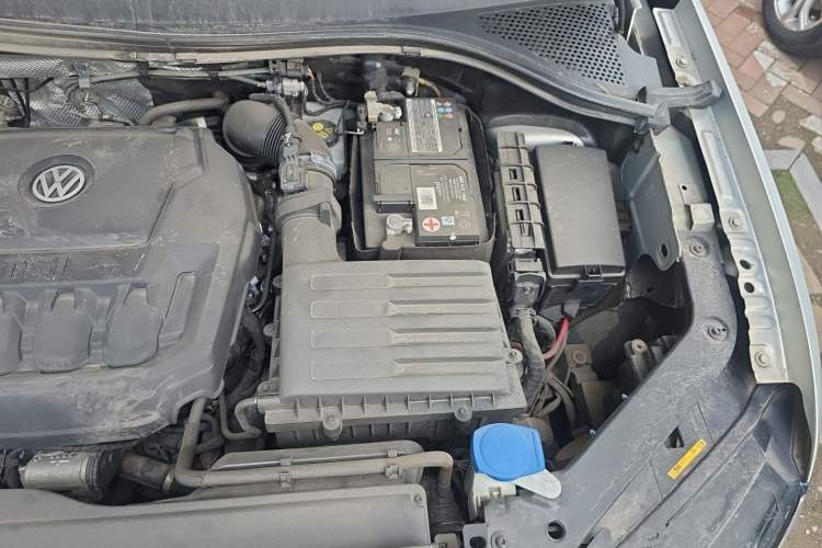 Used Volkswagen Tiguan L 2019 330TSI Automatic Two-Wheel Drive Panoramic Comfort Edition China VI Standard Engine Bay Left