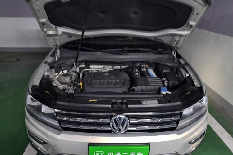 Used Volkswagen Tiguan L 2019 330TSI Automatic Two-Wheel Drive Smart Luxury Version China VI Standard Engine Bay