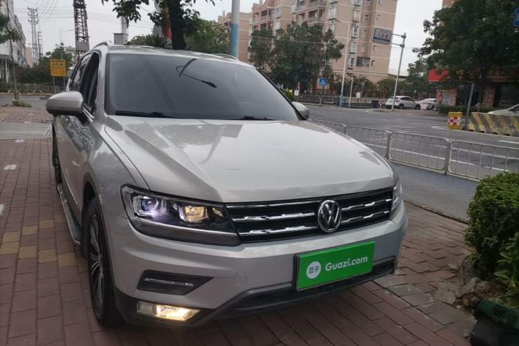 Used Volkswagen Tiguan L 2019 330TSI Automatic Two-Wheel Drive Panoramic Comfort Edition China VI Standard Exterior 1