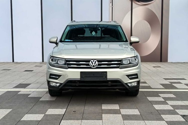 Used Volkswagen Tiguan L 2019 Updated Version 330TSI Automatic Two-Wheel Drive Panoramic Comfort Edition China VI Standard Exterior 11