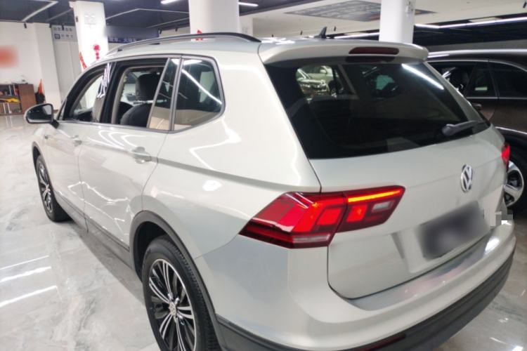 Used Volkswagen Tiguan L 2019 330TSI Automatic Two-Wheel Drive Luxury Edition China VI Standard Exterior 2