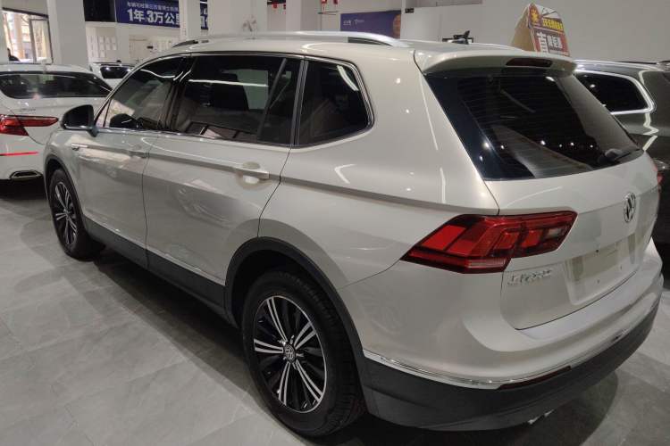 Used Volkswagen Tiguan L 2019 330TSI Automatic Two-Wheel Drive Panoramic Comfort Edition China VI Standard Exterior 3