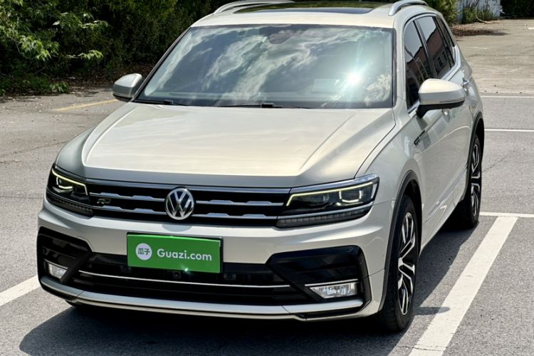 Used Volkswagen Tiguan L 2019 380TSI Automatic All-Wheel Drive R-Line Prestige Flagship Edition China V Standard Exterior 3