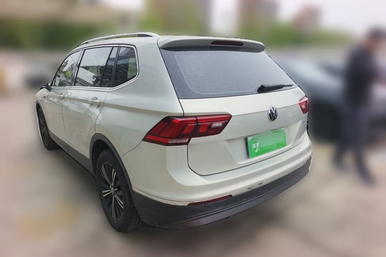 Used Volkswagen Tiguan L 2019 Updated Version 330TSI Automatic Two-Wheel Drive Panoramic Comfort Edition China VI Standard Exterior 3