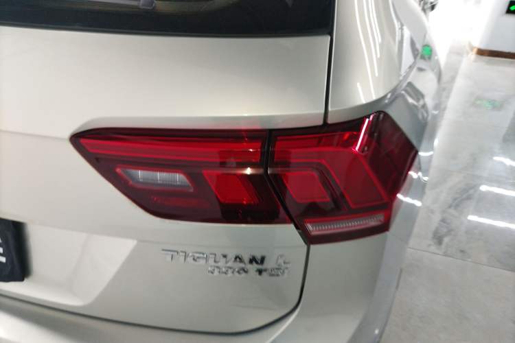 Used Volkswagen Tiguan L 2019 330TSI Automatic Two-Wheel Drive Luxury Edition China VI Standard Exterior 3