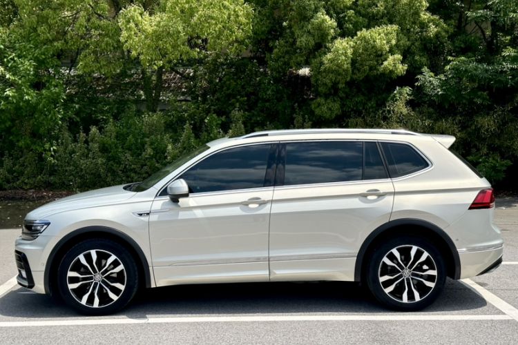 Used Volkswagen Tiguan L 2019 380TSI Automatic All-Wheel Drive R-Line Prestige Flagship Edition China V Standard Exterior 4