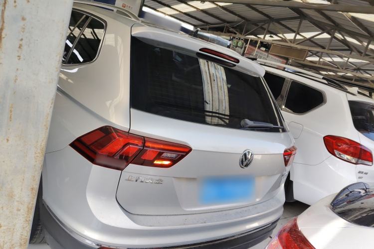 Used Volkswagen Tiguan L 2019 Updated Version 330TSI Automatic Two-Wheel Drive Panoramic Comfort Edition China VI Standard Exterior 4