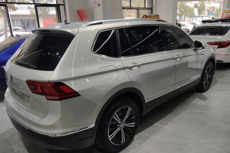 Used Volkswagen Tiguan L 2019 330TSI Automatic Two-Wheel Drive Panoramic Comfort Edition China VI Standard Exterior 5