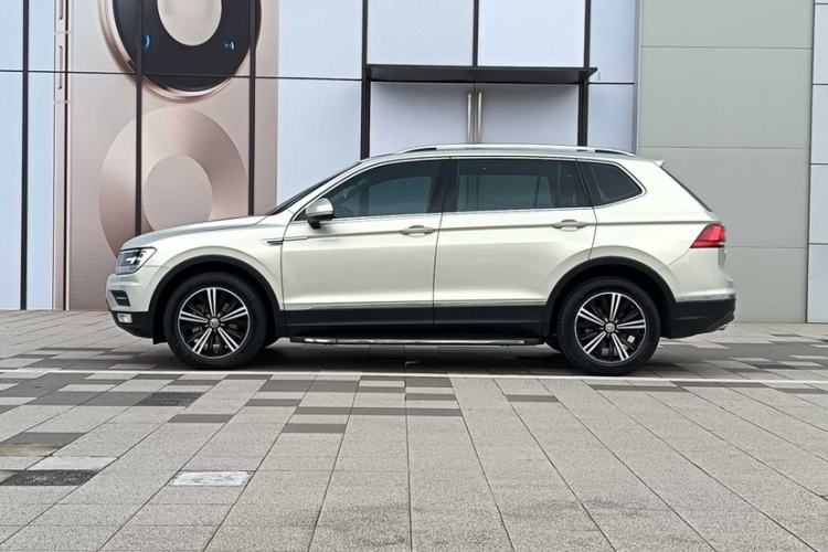Used Volkswagen Tiguan L 2019 Updated Version 330TSI Automatic Two-Wheel Drive Panoramic Comfort Edition China VI Standard Exterior 6