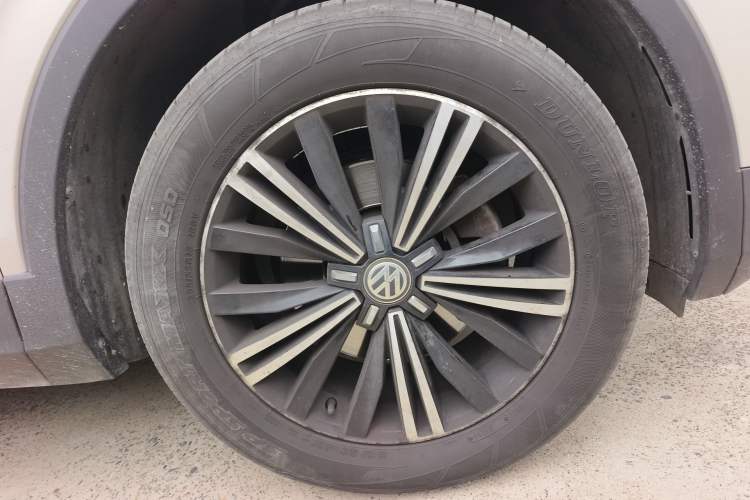 Used Volkswagen Tiguan L 2019 Updated Version 330TSI Automatic Two-Wheel Drive Panoramic Comfort Edition China VI Standard Exterior 7
