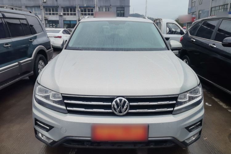 Used Volkswagen Tiguan L 2019 Revised 330TSI Automatic Two-Wheel Drive Smart & Luxury Edition China VI Standard Front