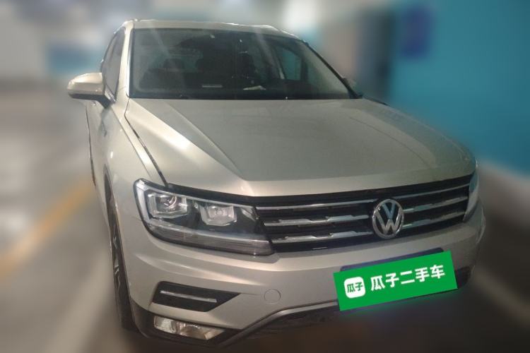 Used Volkswagen Tiguan L 2019 330TSI Automatic Two-Wheel Drive Smart Luxury Version China V Emission Standard Front Right 45 Deg