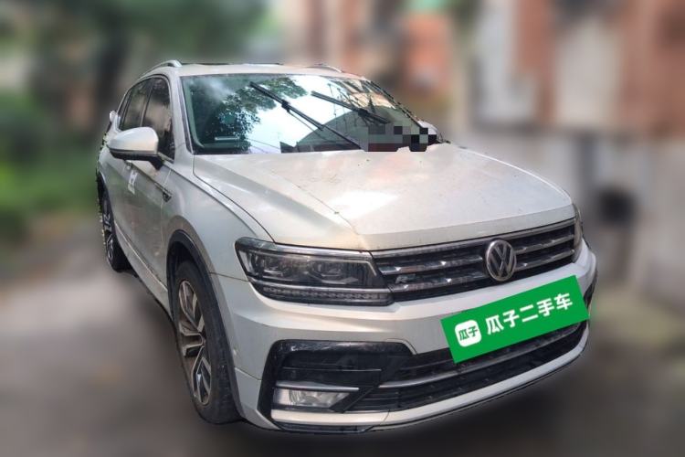 Used Volkswagen Tiguan L 2019 380TSI Automatic All-Wheel Drive R-Line Flagship 7-Seater China VI Standard Front Right 45 Deg