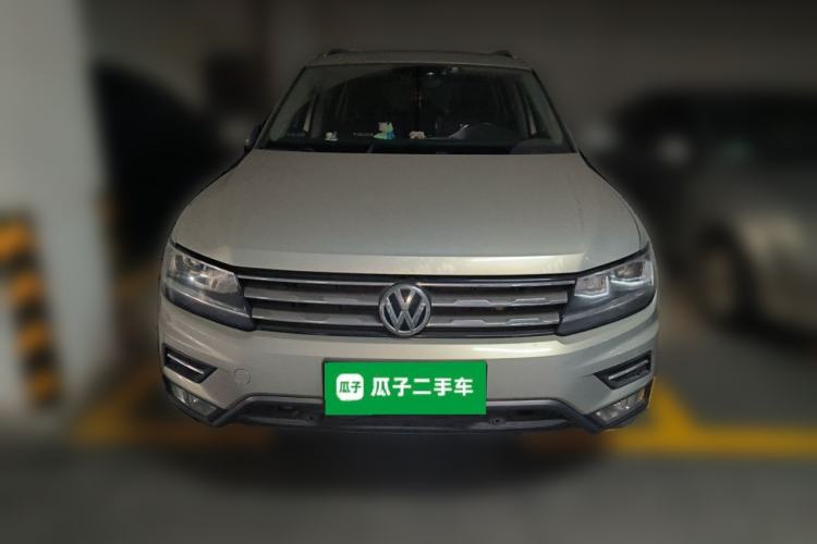 Used Volkswagen Tiguan L 2019 Revised Version 330TSI Automatic Two-Wheel Drive Intelligent Luxury Edition China V Standard Front