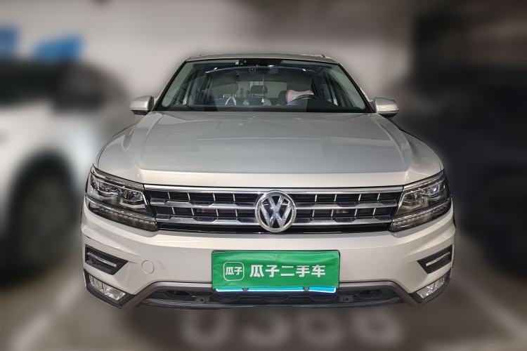 Used Volkswagen Tiguan L 2019 380TSI Automatic All-Wheel Drive Luxury Edition with 7 Seats China VI Standard Front