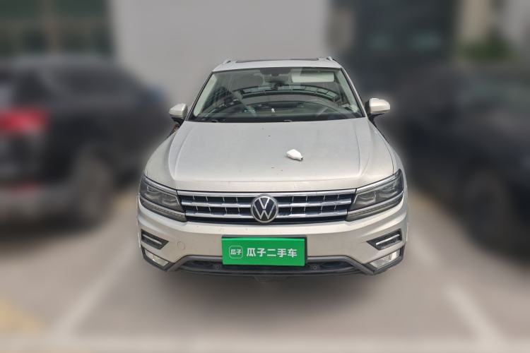 Used Volkswagen Tiguan L 2019 380TSI Automatic All-Wheel Drive Luxury Edition with 7 Seats China VI Standard Front
