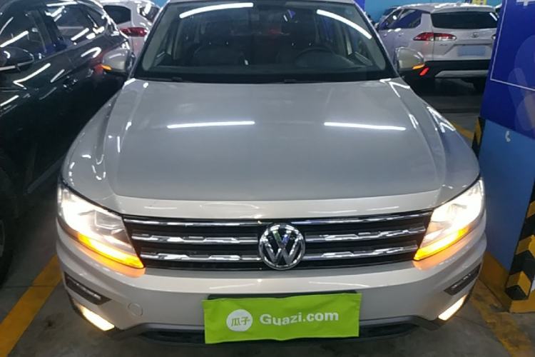 Used Volkswagen Tiguan L 2019 Revised 330TSI Automatic Two-Wheel Drive Smart & Luxury Edition China VI Standard Front