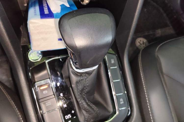 Used Volkswagen Tiguan L 2019 330TSI Automatic Two-Wheel Drive Panoramic Comfort Edition China VI Standard Gear Lever