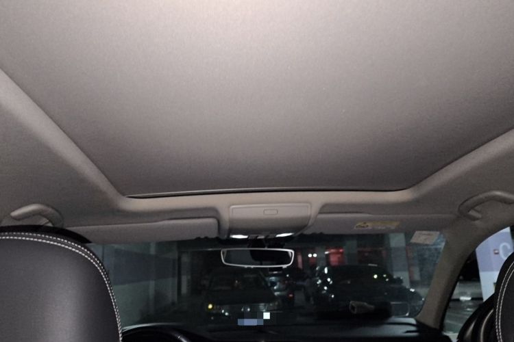 Used Volkswagen Tiguan L 2019 330TSI Automatic Two-Wheel Drive Smart Luxury Version China VI Standard Headliner