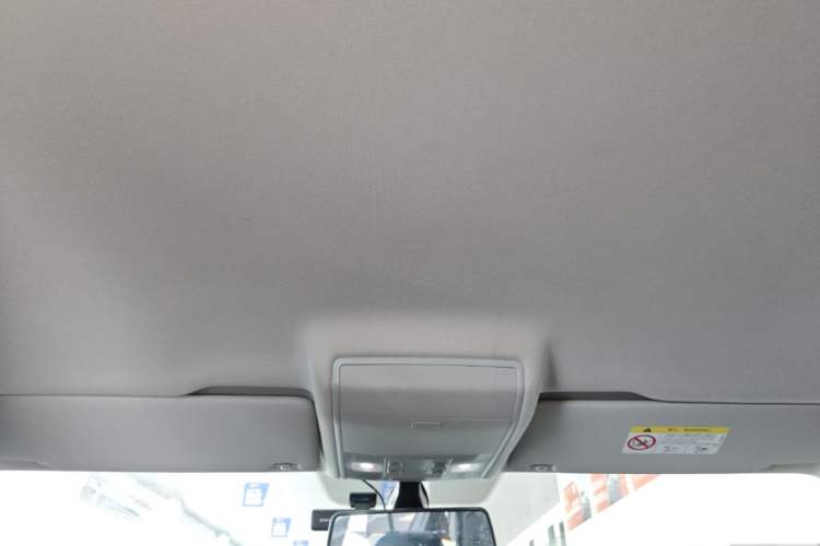 Used Volkswagen Tiguan L 2019 330TSI Automatic Two-Wheel Drive Luxury Edition China VI Standard Headliner