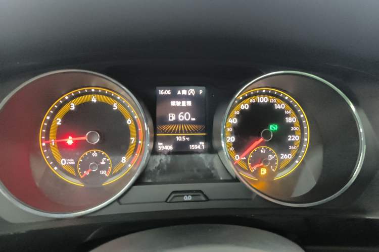 Used Volkswagen Tiguan L 2019 Updated Version 330TSI Automatic Two-Wheel Drive Panoramic Comfort Edition China VI Standard Instrument Cluster