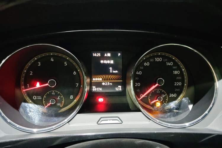 Used Volkswagen Tiguan L 2019 330TSI Automatic Two-Wheel Drive Panoramic Comfort Edition China VI Standard Instrument Cluster