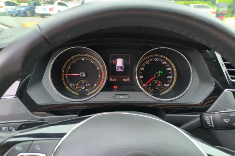 Used Volkswagen Tiguan L 2019 Revised 330TSI Automatic Two-Wheel Drive Smart & Luxury Edition China VI Standard Instrument Cluster