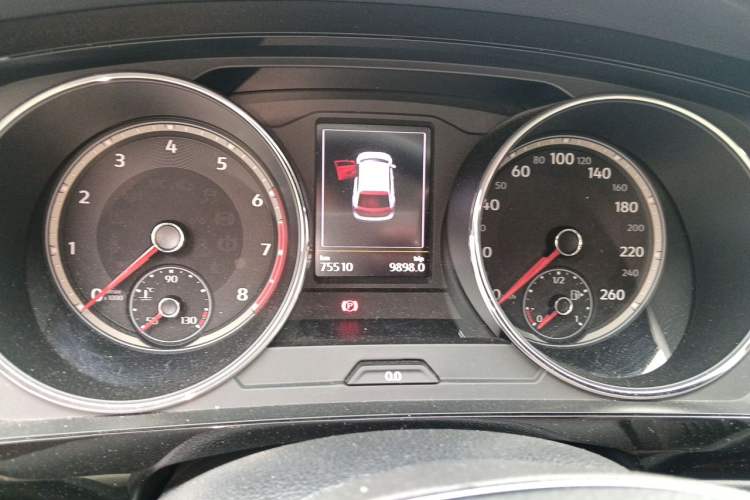 Used Volkswagen Tiguan L 2019 330TSI Automatic Two-Wheel Drive Smart Luxury Version China VI Standard Instrument Cluster