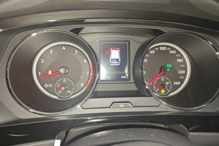 Used Volkswagen Tiguan L 2019 330TSI Automatic Two-Wheel Drive Panoramic Comfort Edition China VI Standard Instrument Cluster