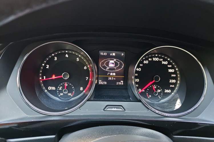Used Volkswagen Tiguan L 2019 330TSI Automatic Two-Wheel Drive Panoramic Comfort Edition China V Standard Instrument Cluster