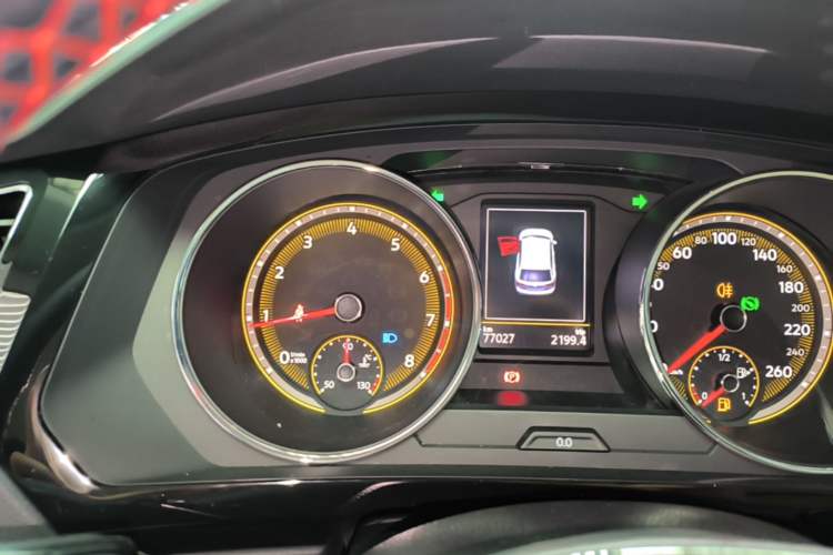 Used Volkswagen Tiguan L 2019 Revised 330TSI Automatic Two-Wheel Drive Smart & Luxury Edition China VI Standard Instrument Cluster