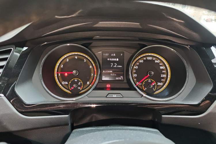 Used Volkswagen Tiguan L 2019 Revised 330TSI Automatic Two-Wheel Drive Smart & Luxury Edition China VI Standard Instrument Cluster