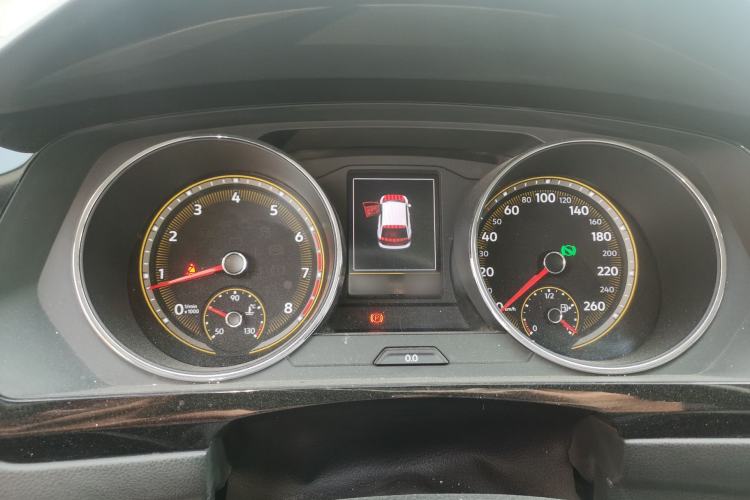 Used Volkswagen Tiguan L 2019 Updated Version 330TSI Automatic Two-Wheel Drive Panoramic Comfort Edition China VI Standard Instrument Cluster