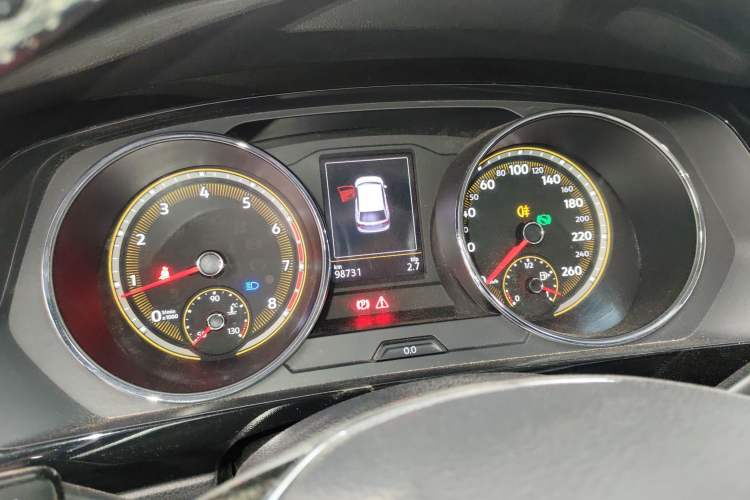 Used Volkswagen Tiguan L 2019 Updated Version 330TSI Automatic Two-Wheel Drive Panoramic Comfort Edition China VI Standard Instrument Cluster