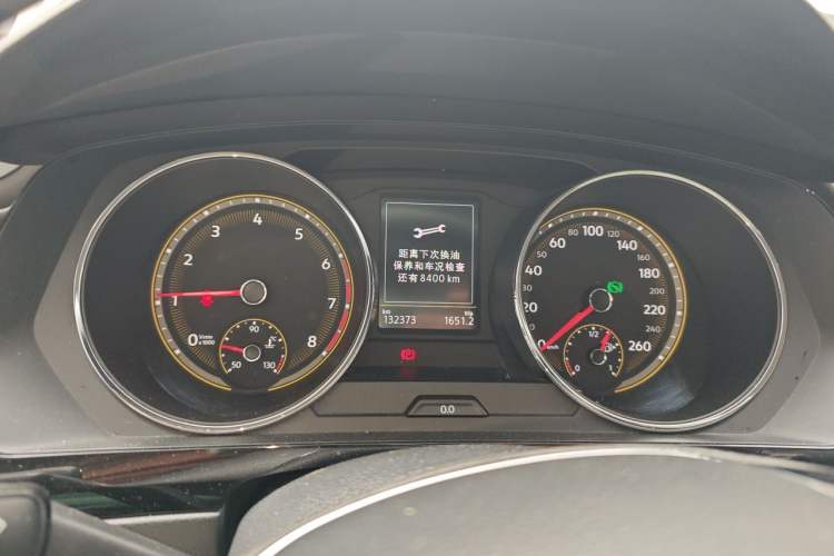 Used Volkswagen Tiguan L 2019 380TSI Automatic All-Wheel Drive Luxury Edition with 7 Seats China VI Standard Instrument Cluster