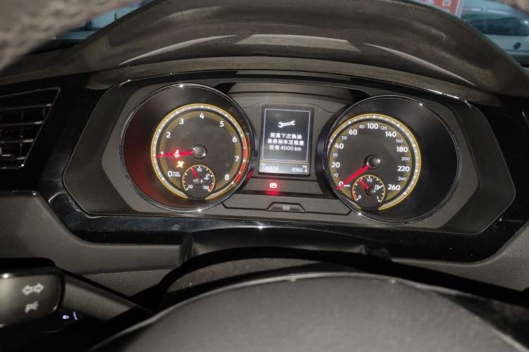 Used Volkswagen Tiguan L 2019 Updated Version 330TSI Automatic Two-Wheel Drive Panoramic Comfort Edition China VI Standard Instrument Cluster
