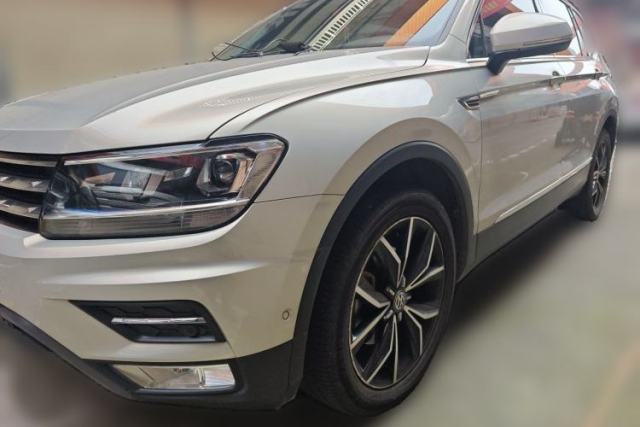 Volkswagen Tiguan L 2019 330TSI Automatic Two-Wheel Drive Smart Luxury Version China V Emission Standard d’occasion