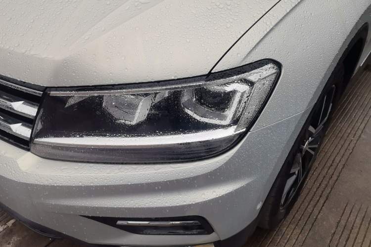 Used Volkswagen Tiguan L 2019 Revised 330TSI Automatic Two-Wheel Drive Smart & Luxury Edition China VI Standard Left Front Headlight
